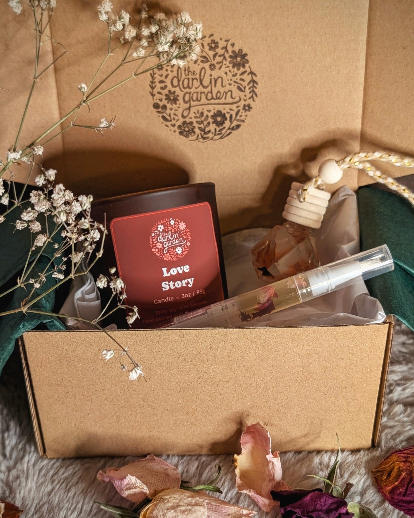 Love Story Small Moments Gift Set